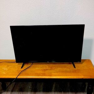 TLC FLAT SCREEN TV